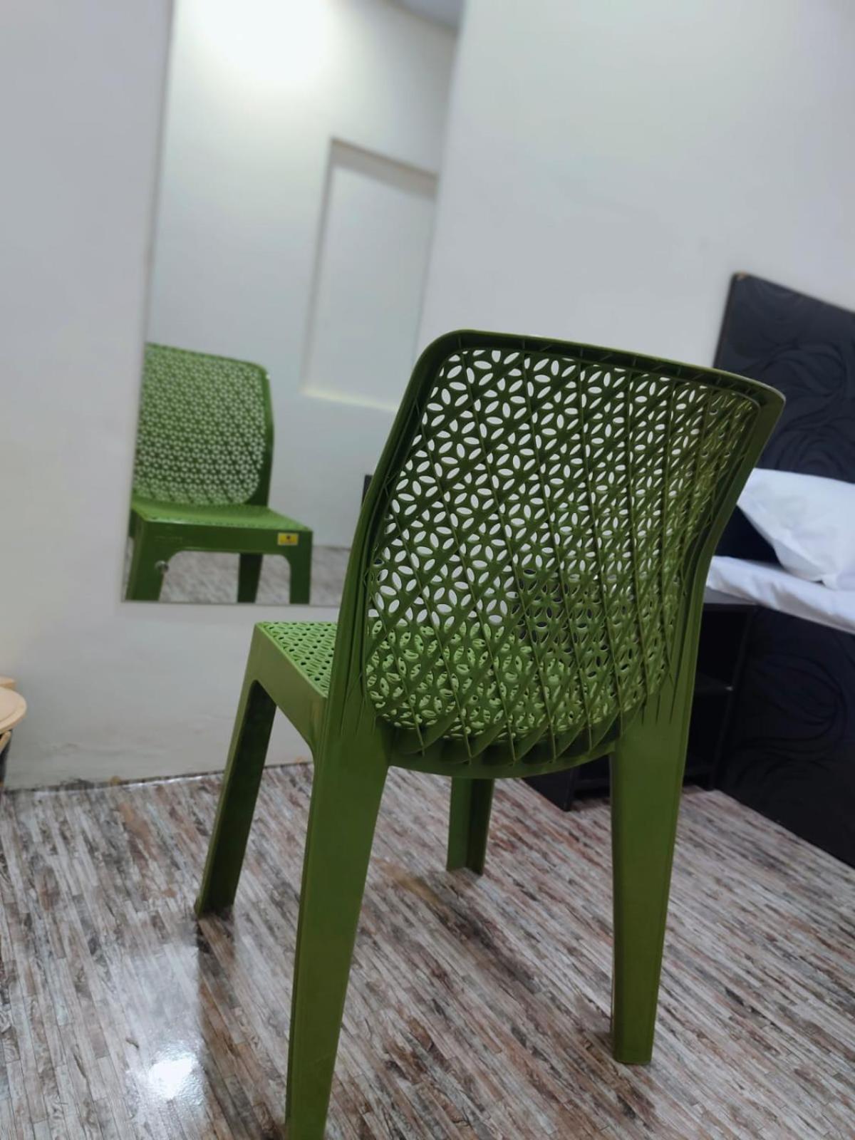 Hotel Crystal Dreams Mathura Exterior photo